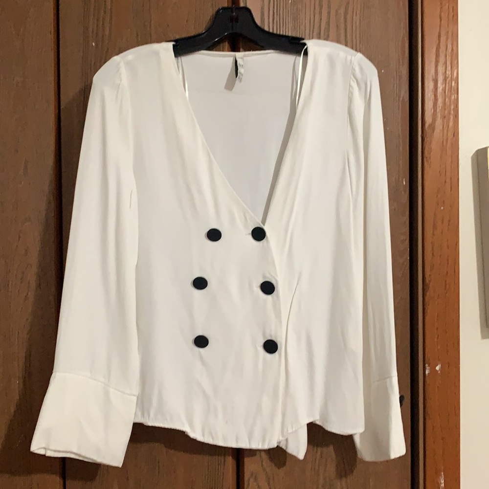 Zara bell sleeve top - Picture 2 of 6